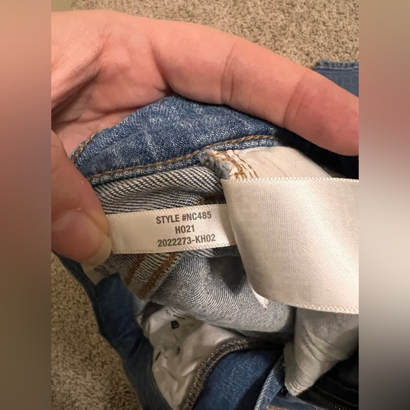 Madewell Distressed Straight Leg Blue Jeans - Picture 5 of 7